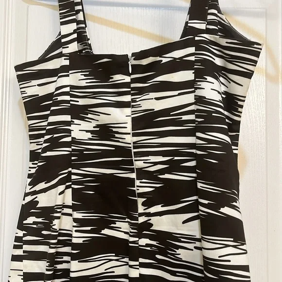 Calvin Klein bodycon dress - Picture 3 of 8